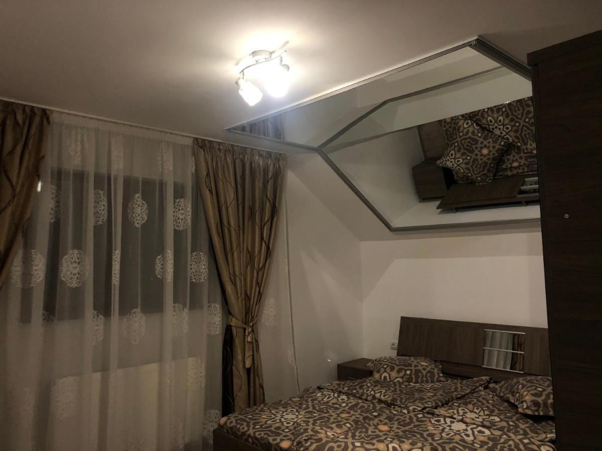 Hotel New House Curtea de Argeş Exteriér fotografie